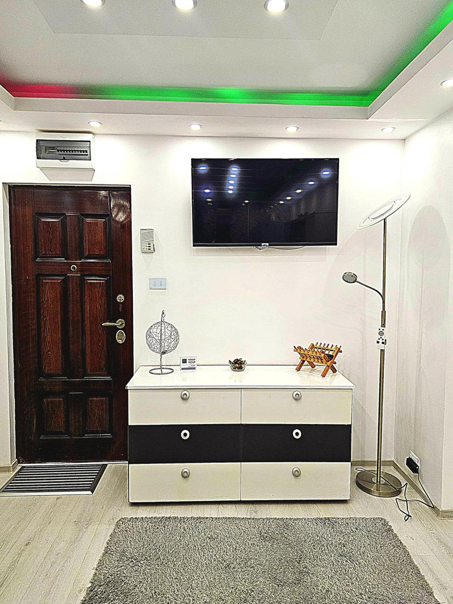 Luxury Paul Apartment Green, Private & Accessible Braşov Buitenkant foto